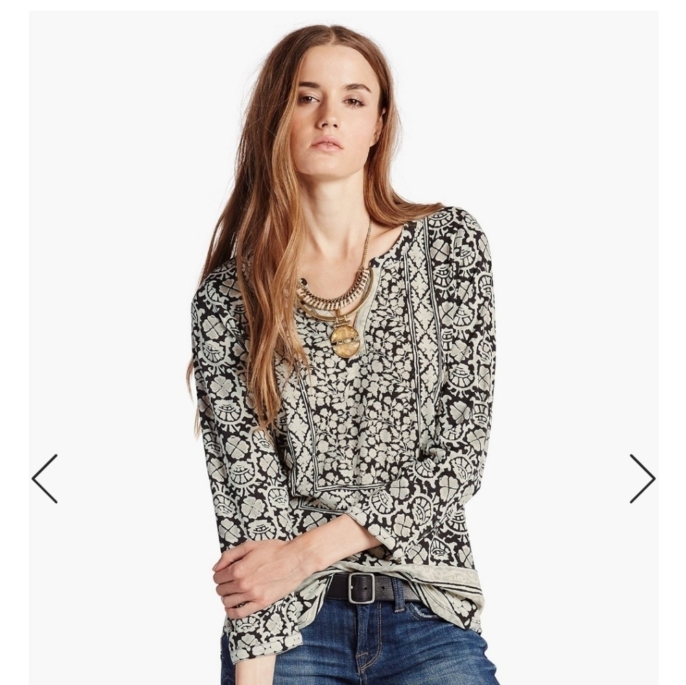 Lucky Brand Blouse Small Tan Black Print V-neck - Picture 2 of 11